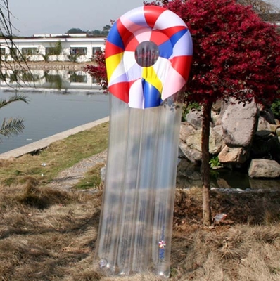 采购优质可爱的拖鞋形状PVC充气浮排/PVC充气沙滩躺椅/水上产品/接受定制